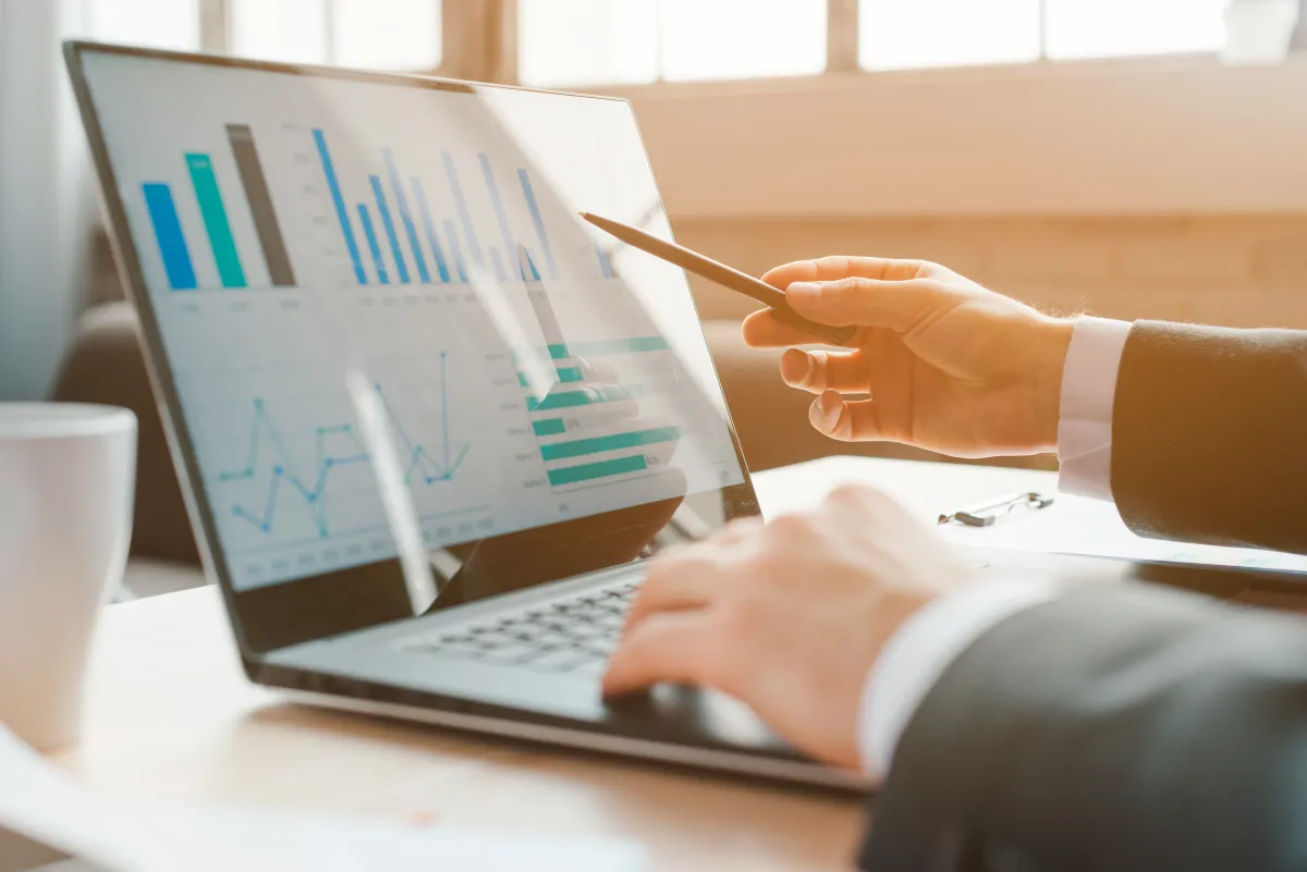Support Metrics for Leadership That Survive a Board Meeting